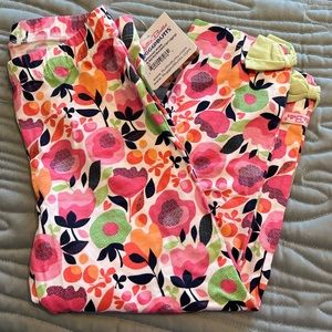 NWT capri leggings